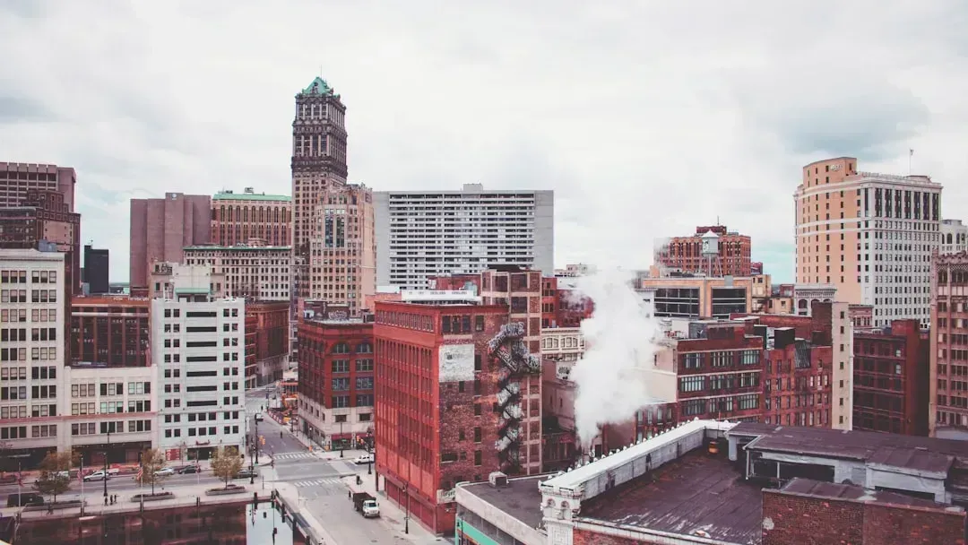 Detroit, Michigan: an aging grid in a changing climate (Image Credits: Unsplash)