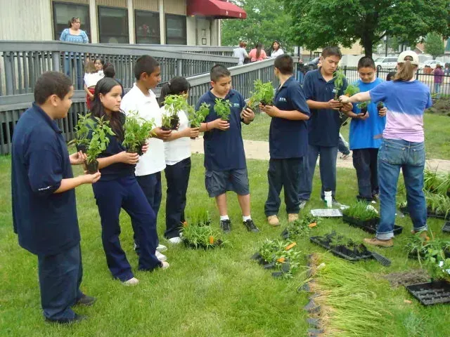 5. Nature-Based Solutions Policy Frameworks: Ecology as Infrastructure (Center for Neighborhood Technology, Flickr, CC BY-SA 2.0)