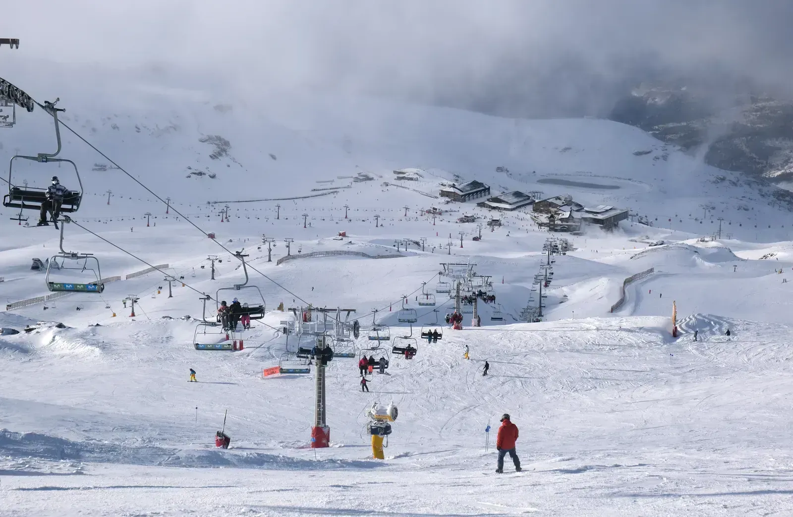 Sierra Nevada: California's early season dustings (By kallerna, CC BY-SA 4.0)