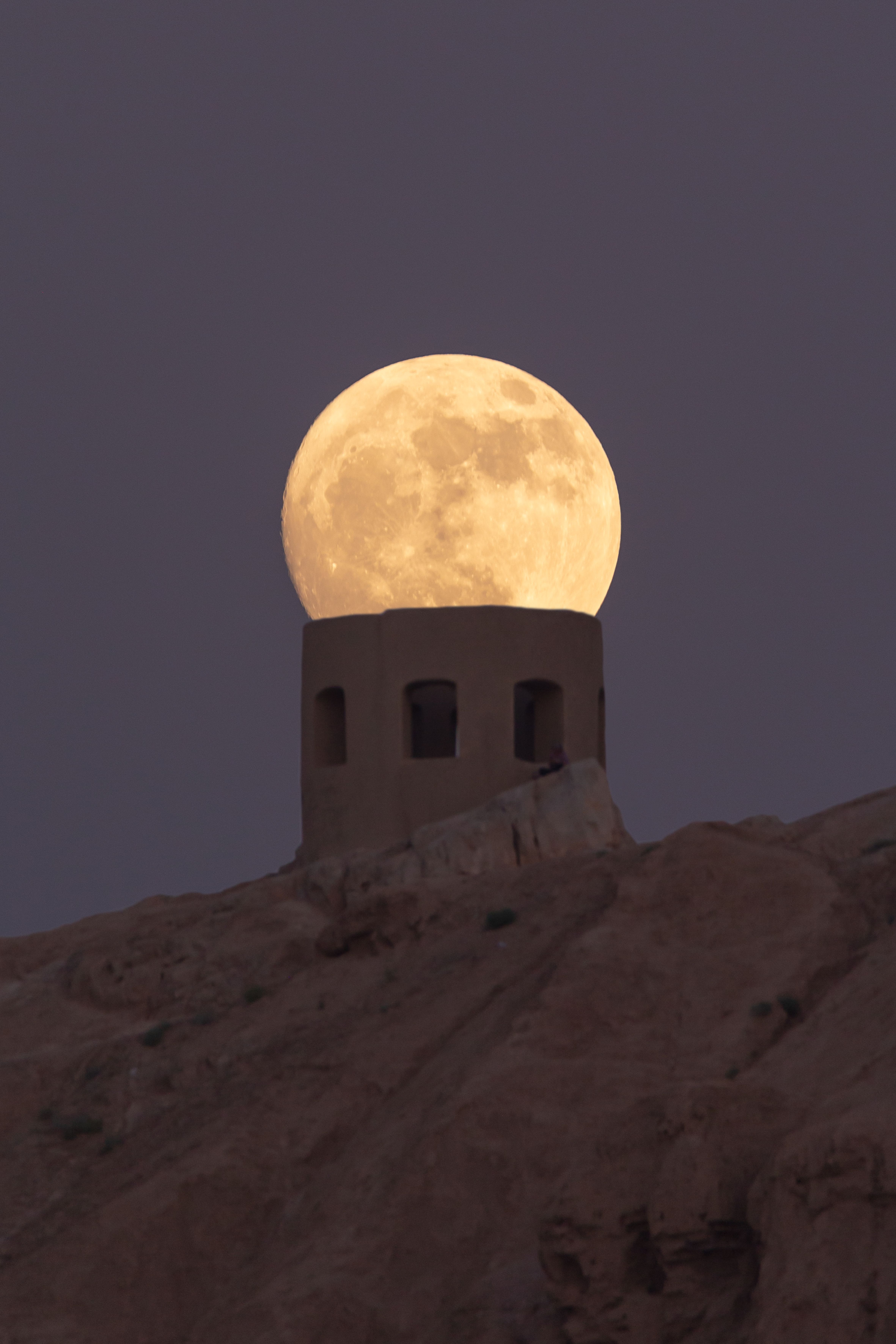 The Moon’s Many Names and Cultural Significance (image credits: wikimedia)