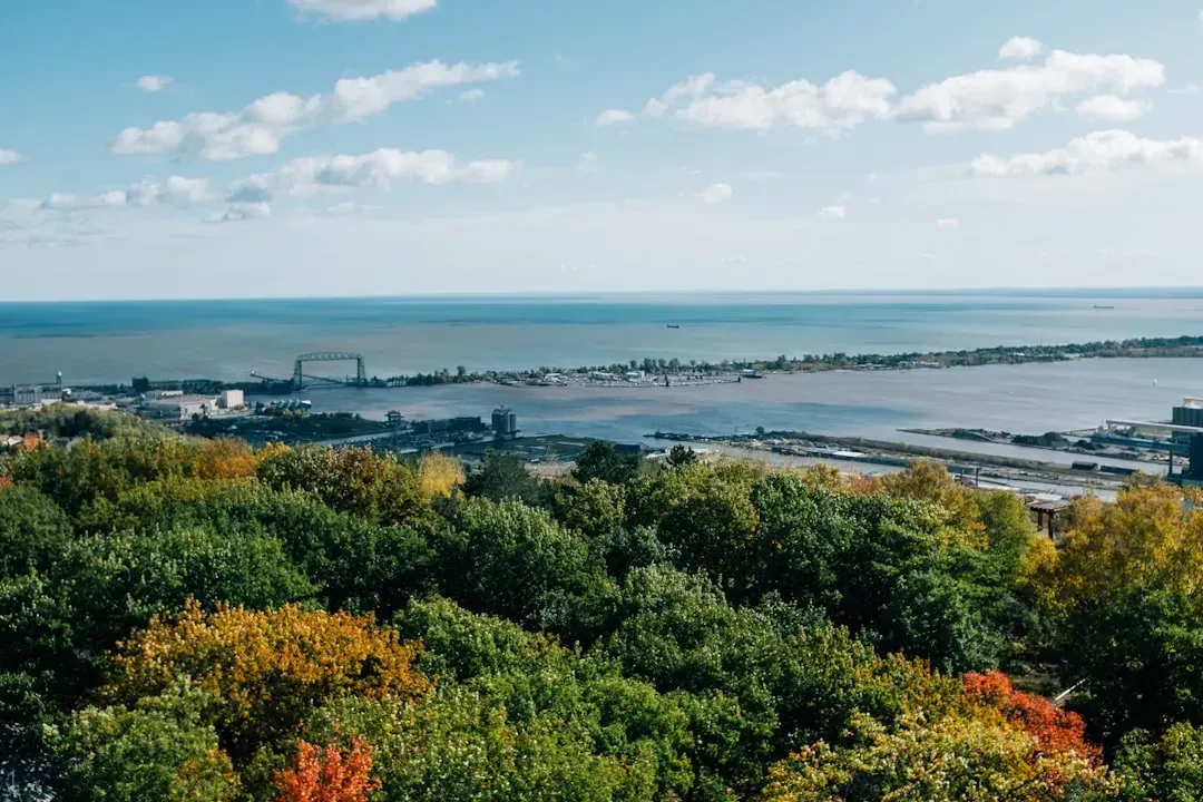 1. Duluth, Minnesota - The "Air-Conditioned City" (Image Credits: Unsplash)