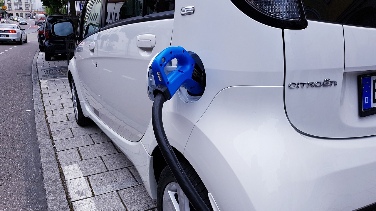Electric Cars Are Only as Clean as the Grid (image credits: pixabay)