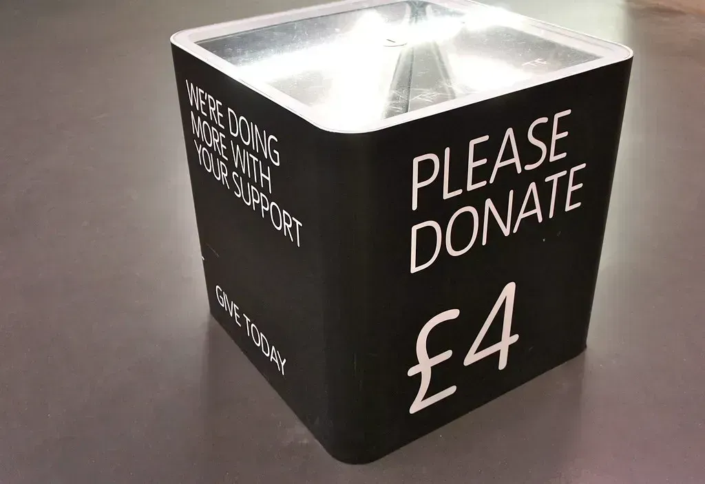 8. Donate or repurpose instead of tossing (Yukiko Matsuoka, Flickr, CC BY 2.0)