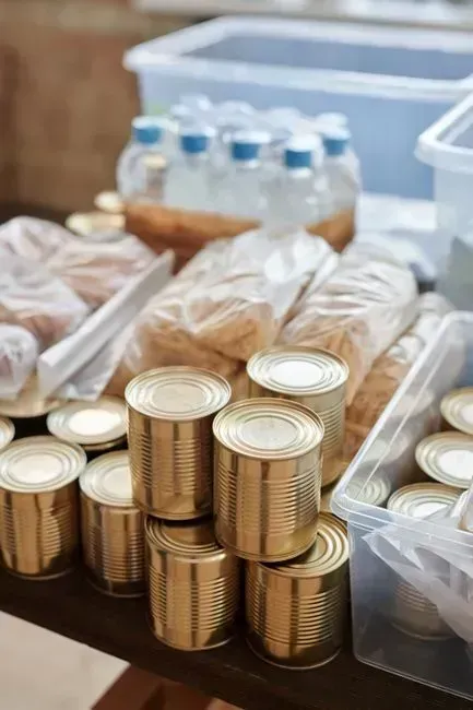 3. Non-perishable food (Image Credits: Pexels)