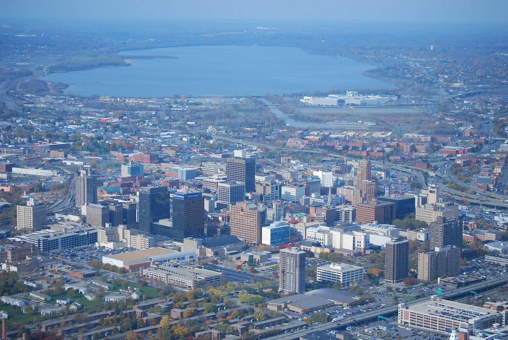 Syracuse, New York: Distance as Defense (runJMrun, Flickr, CC BY 2.0)