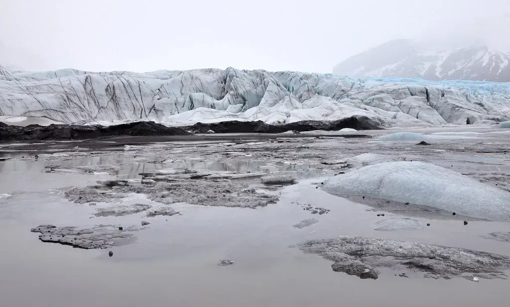 8. Iceland: Glaciers Shrinking, Tourism Exploding (Mary P Madigan, Flickr, CC BY 2.0)