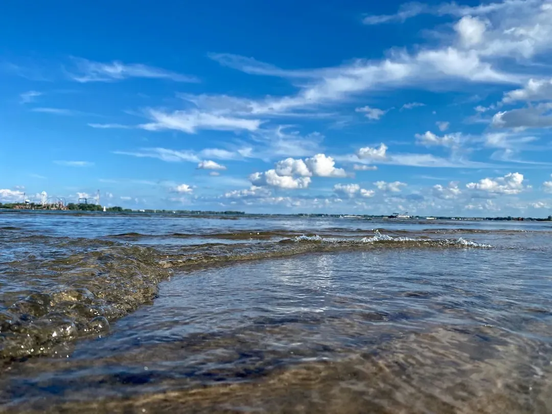 Cleveland, Ohio: Great Lakes Protection at Work (Image Credits: Unsplash)