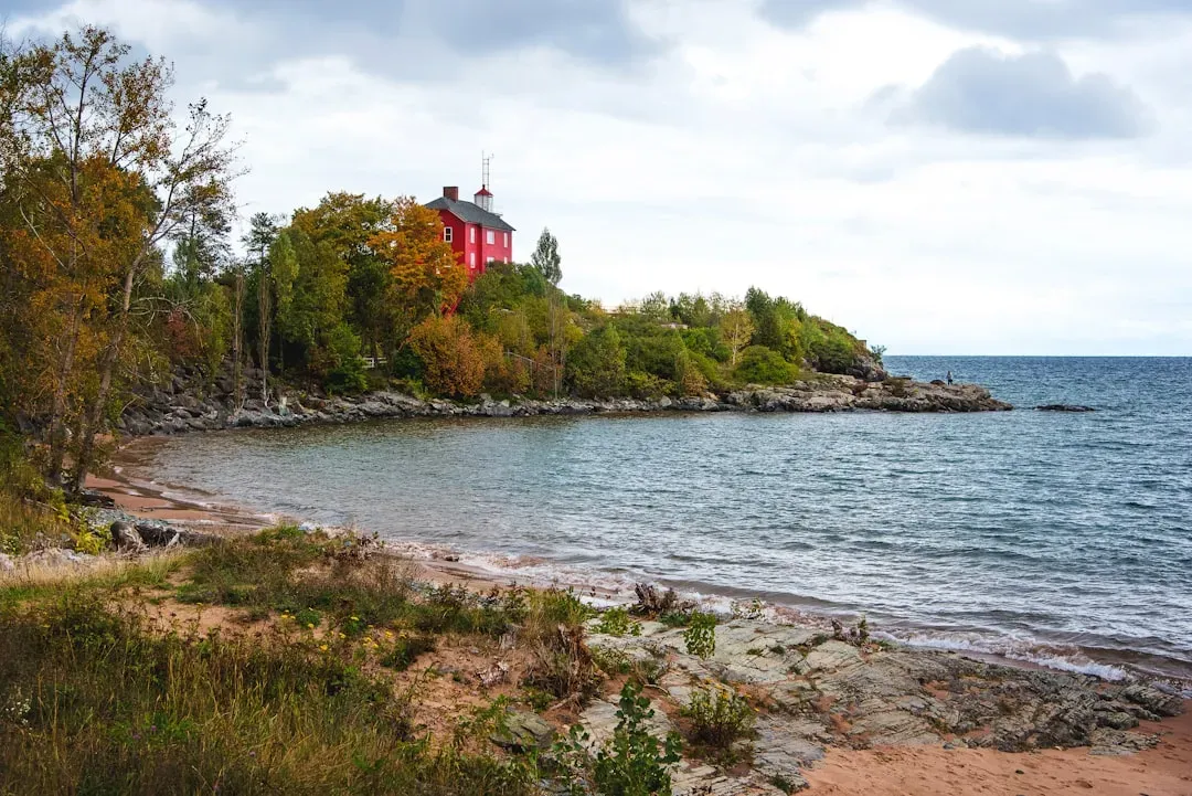 The Great Lakes Region: A Freshwater Fortress (Image Credits: Unsplash)