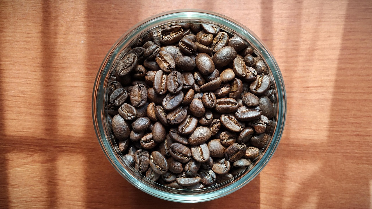 Arabica Beans: The Delicate Darling in Danger (image credits: pixabay)