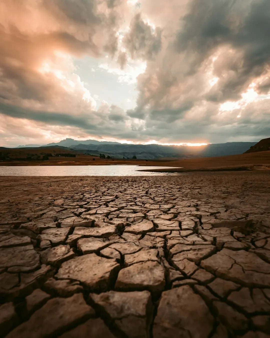 Southern Africa's Domino Effect: From Dry Rivers to Dark Cities (Image Credits: Unsplash)