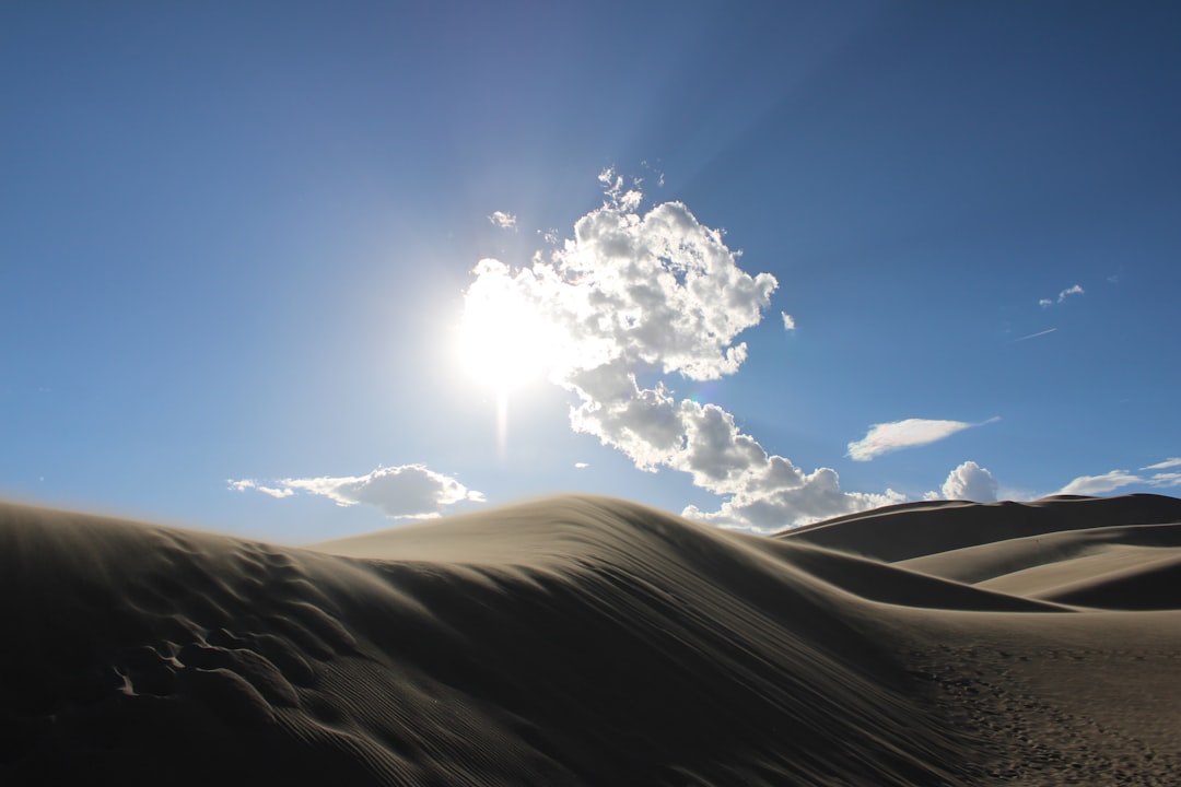 How Do Sand Clouds Even Form? (image credits: unsplash)