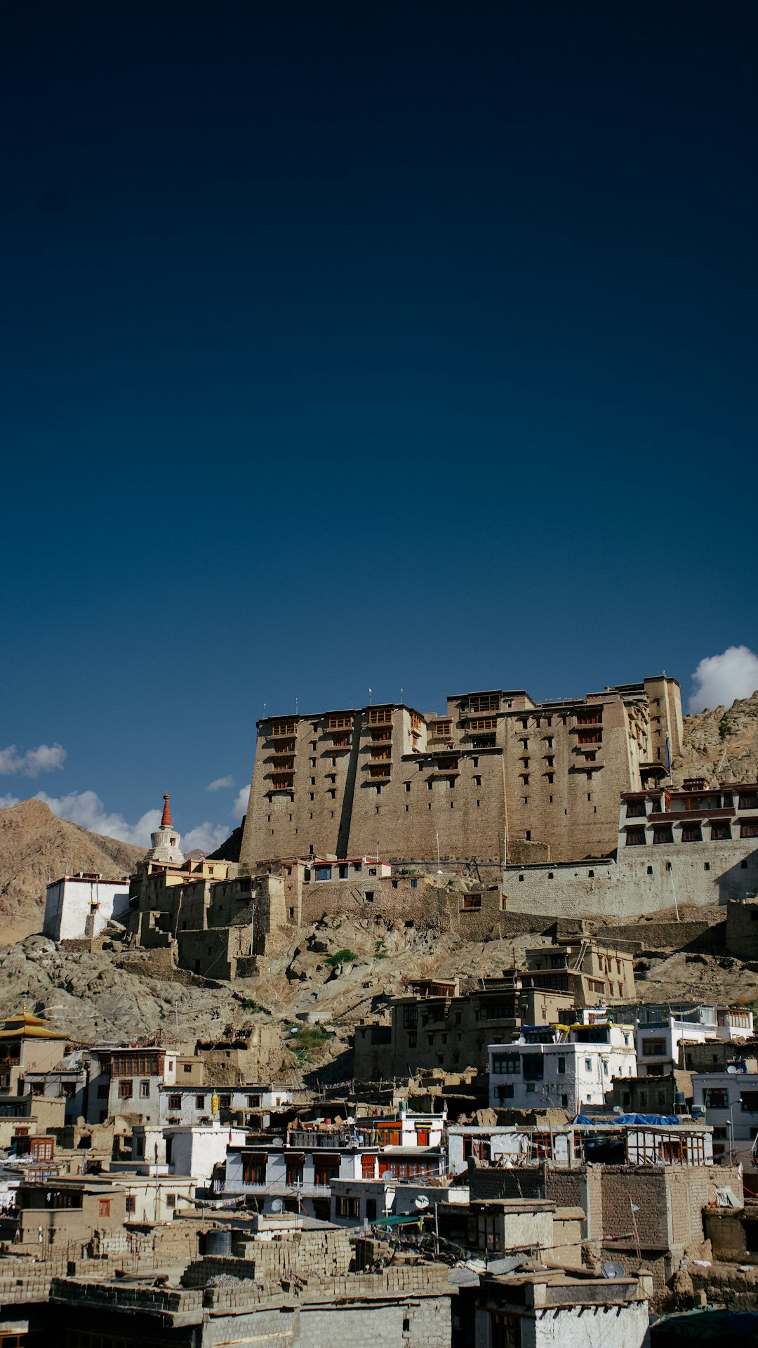 Aftershocks Felt in Kabul (image credits: unsplash)