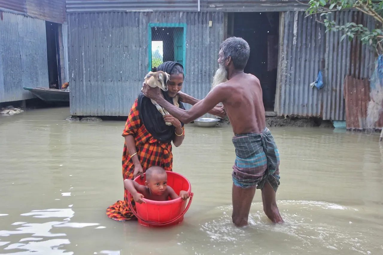 2. Bangladesh - Where 170 Million People Live Below the Floodline (Image Credits: Pixabay)