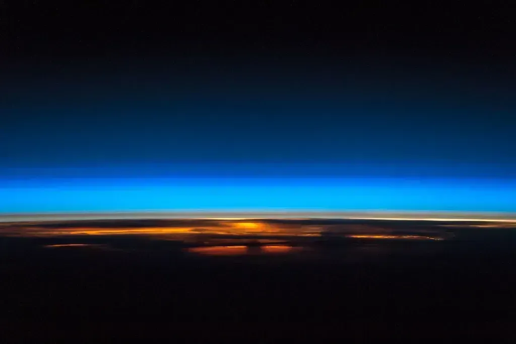 Just How Thin Is This Atmosphere? (Astro_Alex, Flickr, CC BY-SA 2.0)