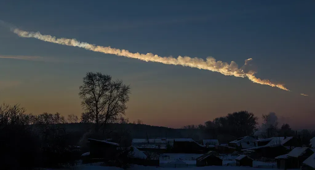 Chelyabinsk: proof that risk isn't just theoretical (2013 Chelyabinsk Meteor Trail, CC BY-SA 2.0)