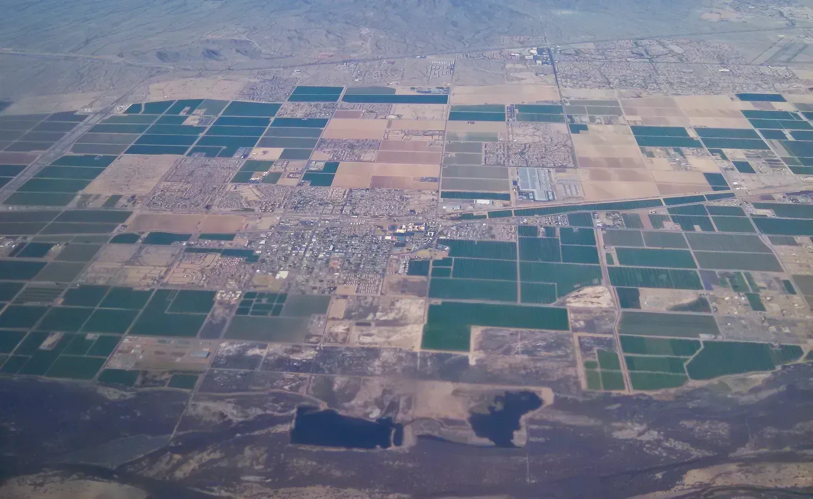 1. Buckeye, Arizona: Desert Ambition Meets Water Reality (Image Credits: Wikimedia)