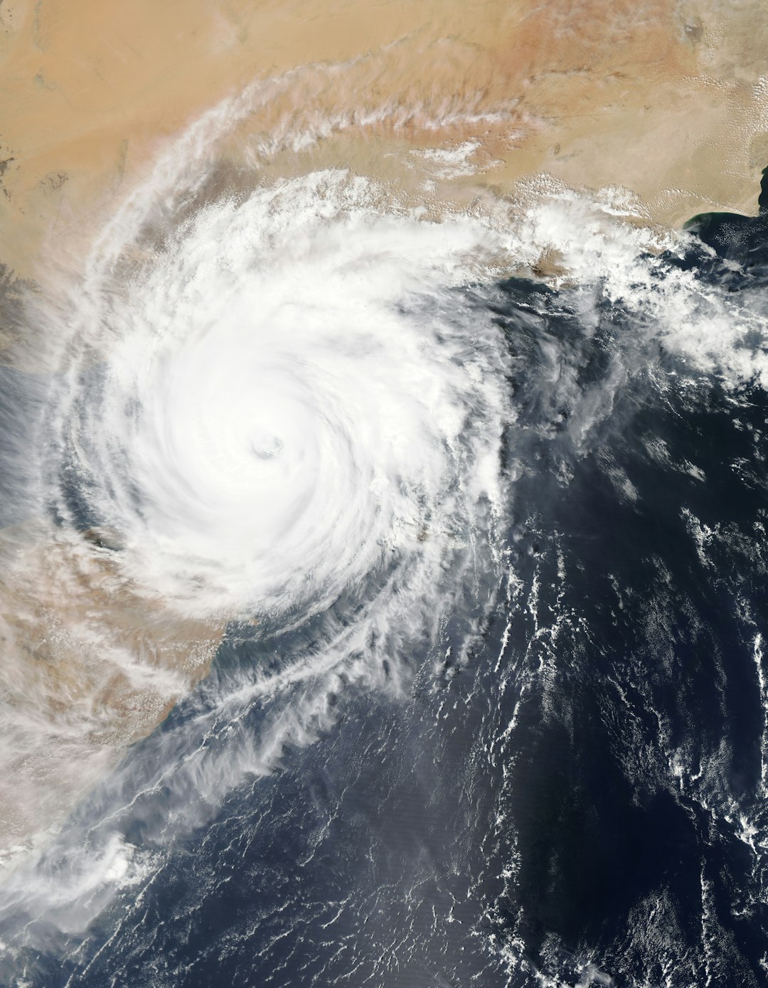 Increased Frequency of Hurricanes (image credits: pixabay)