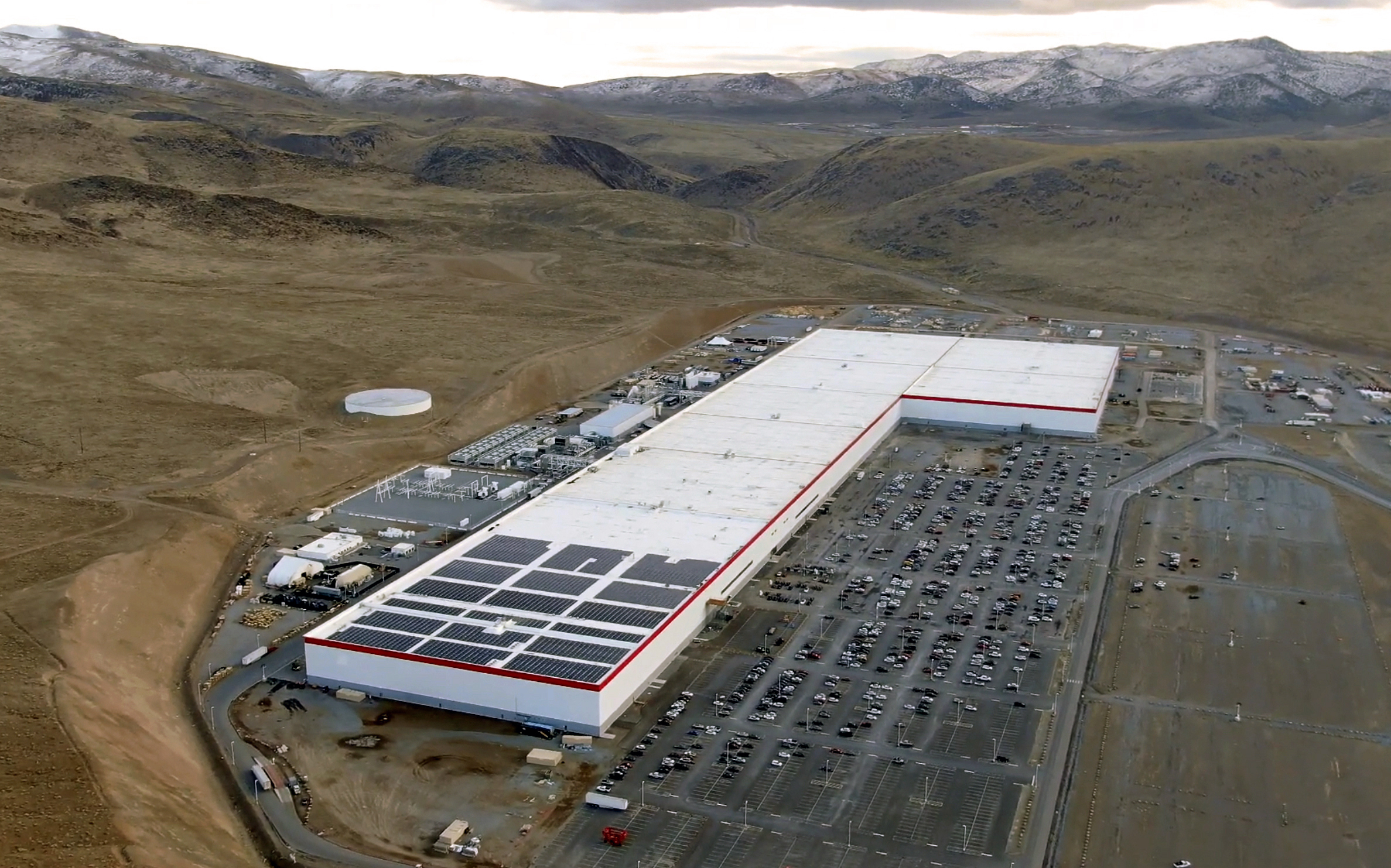 The Tesla Gigafactory (USA) (image credits: wikimedia)