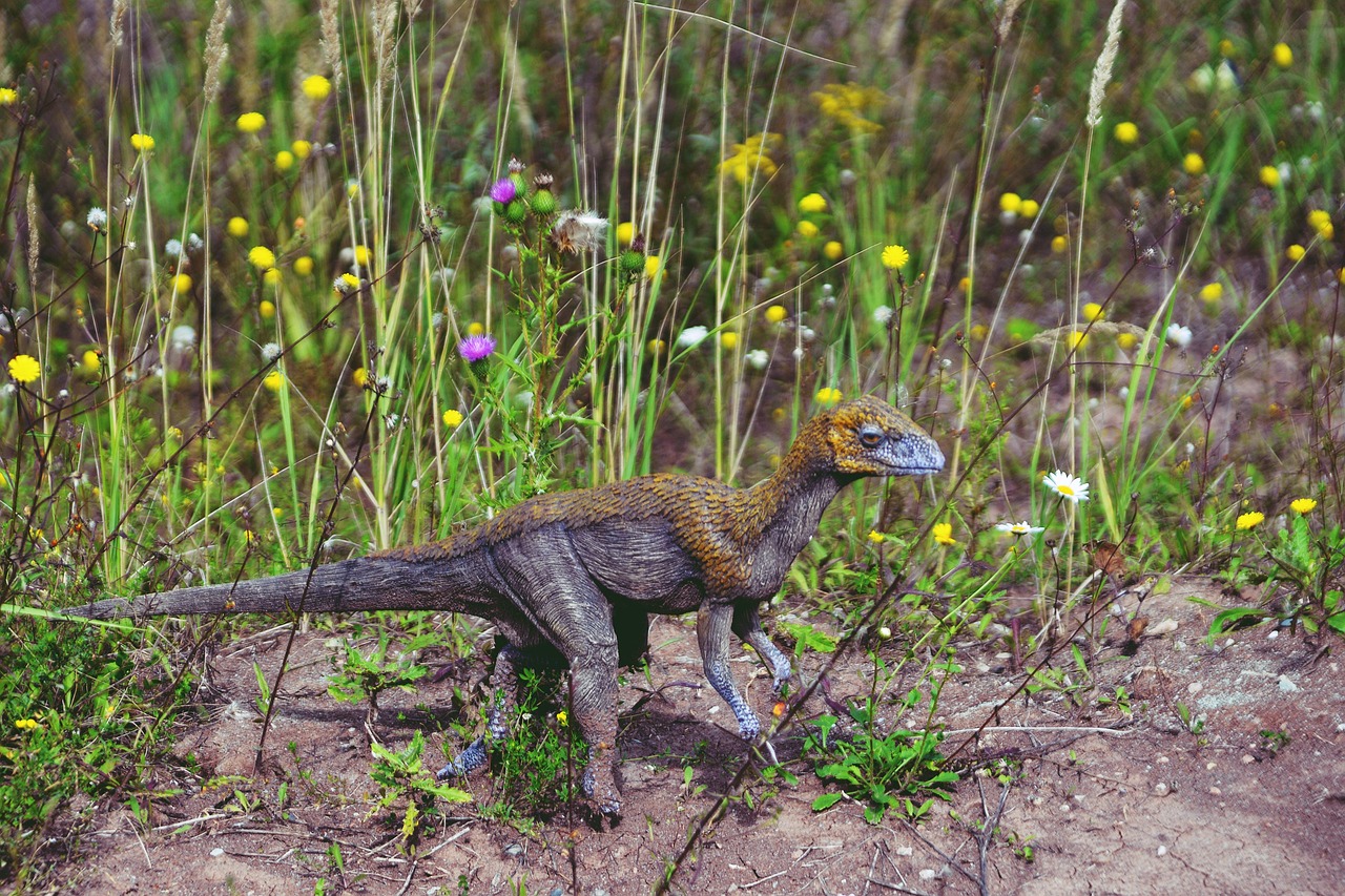 Mammals and Dinosaurs: A Surprising Coexistence Story (Image Credits: Pixabay)