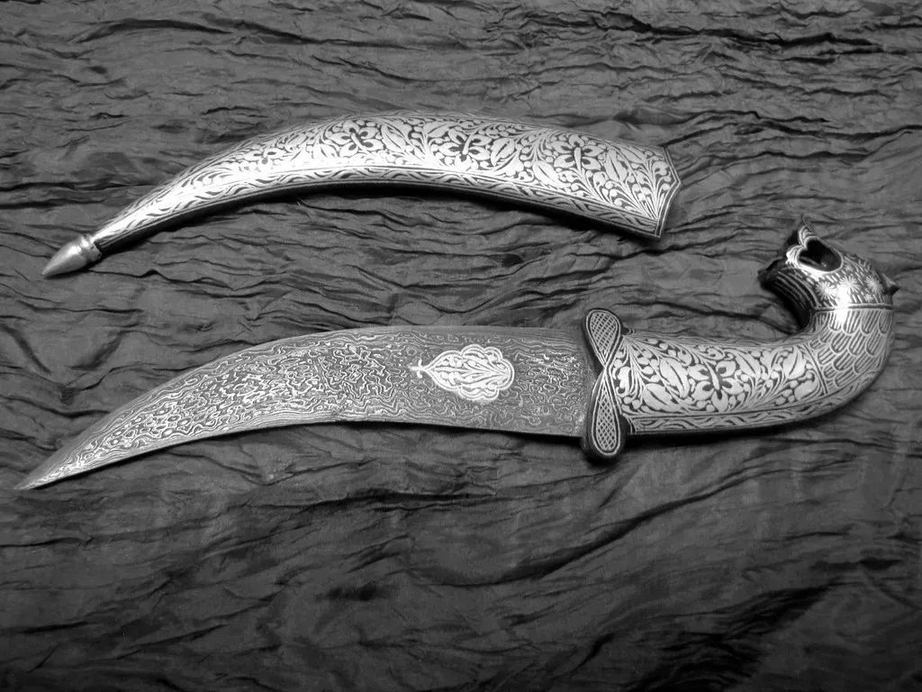 Damascus Steel: The Legendary Blade Material (Image Credits: Flickr)