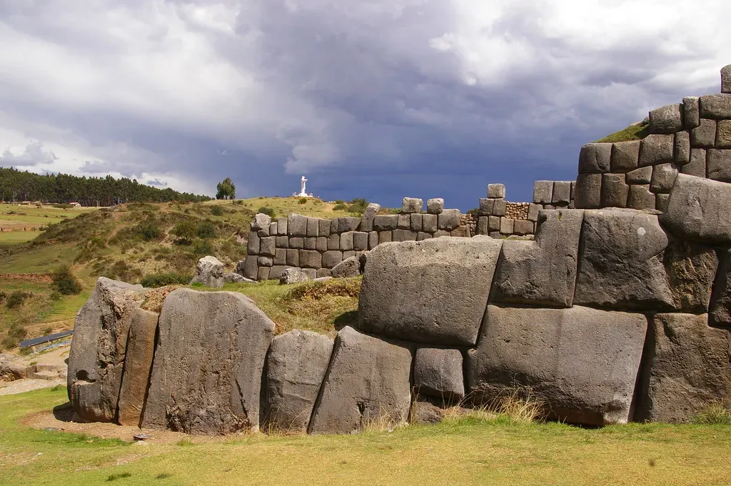 They Moved Massive Stone Blocks With Unknown Technology (Image Credits: Flickr)