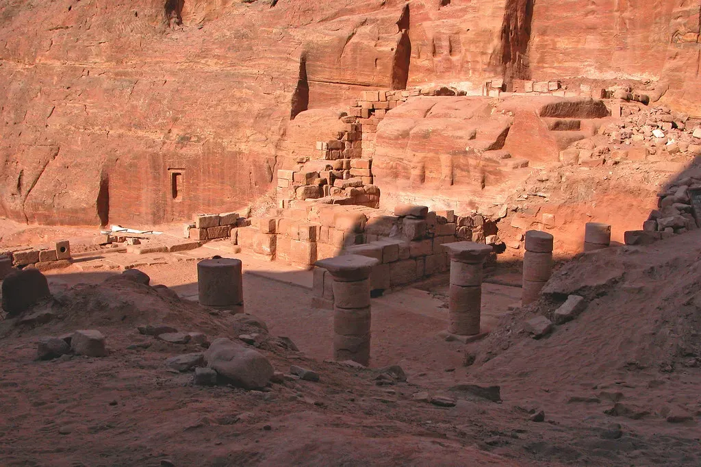 The Nabataeans: Harvesting Desert Water Drop by Drop (dgjarvis10@gmail.com, Flickr, CC BY-SA 2.0)