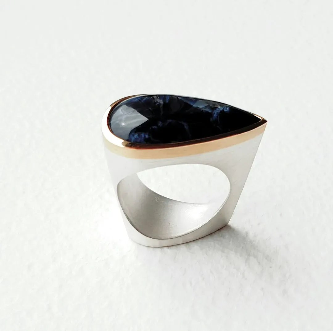Scorpio: Intense Obsidian for Power and Protection (Image Credits: Unsplash)