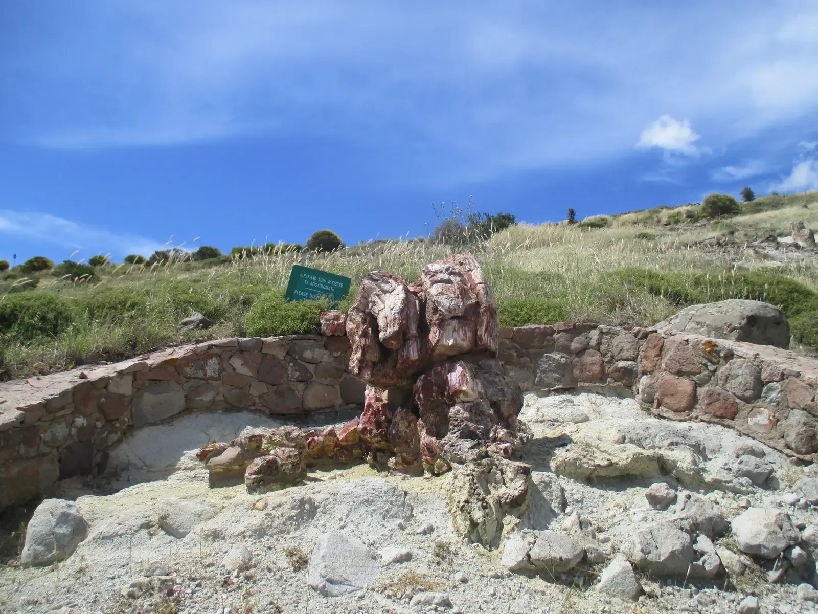 The Chinle Formation: Earth's Most Remarkable Rock Archive (By Tomisti, CC BY-SA 4.0)