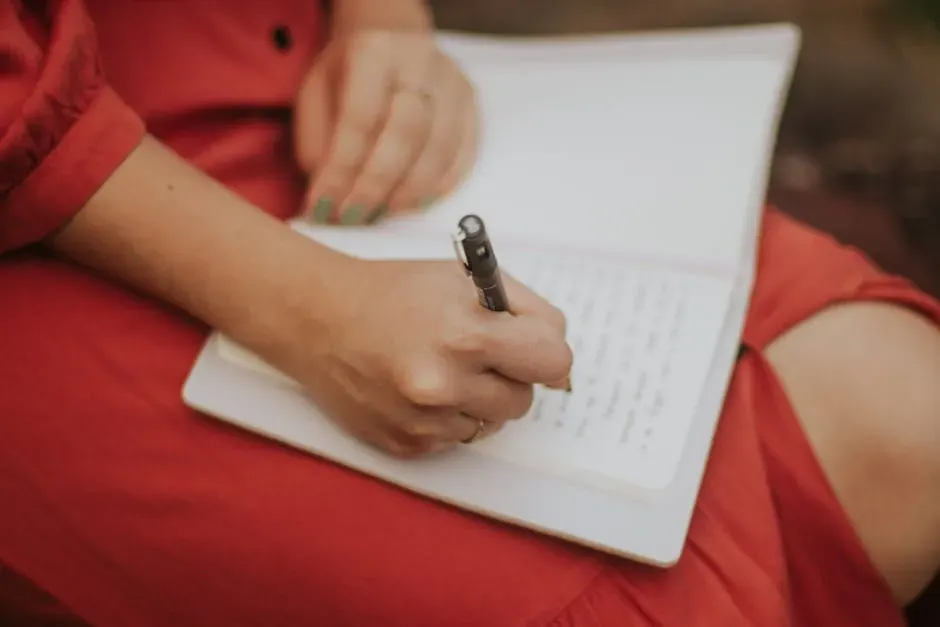 3. Keep a “Proof of Judgment” Journal (Image Credits: Pexels)