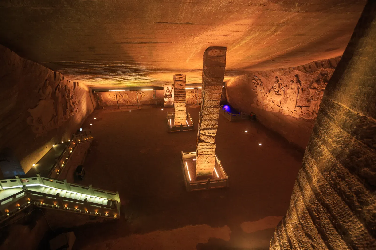 Longyou Caves: China's Man-Made Underground Marvel (Image Credits: Wikimedia)