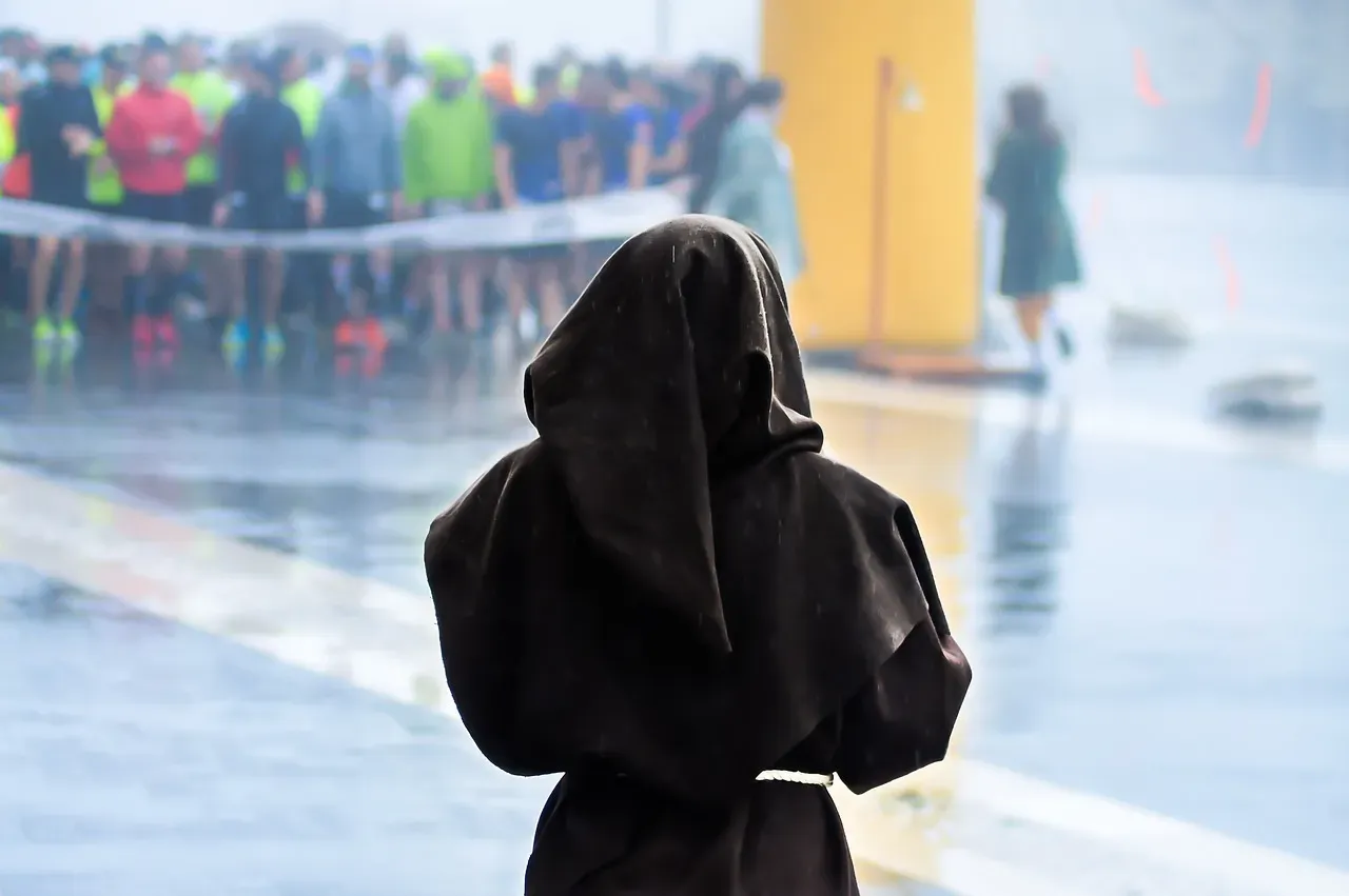 Understanding the Bigger Picture (Image Credits: Pixabay)