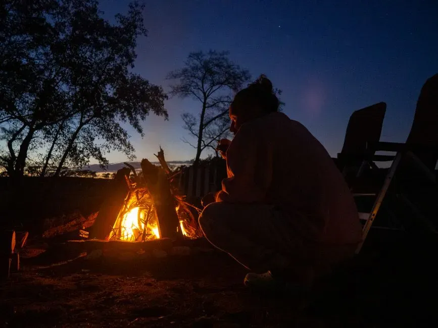 2. The Flames Hijack Your Attention In A Gentle Way (Image Credits: Pexels)