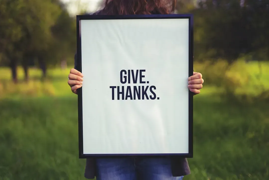 Build Emotional Muscle Through Gratitude Practice (Image Credits: Unsplash)