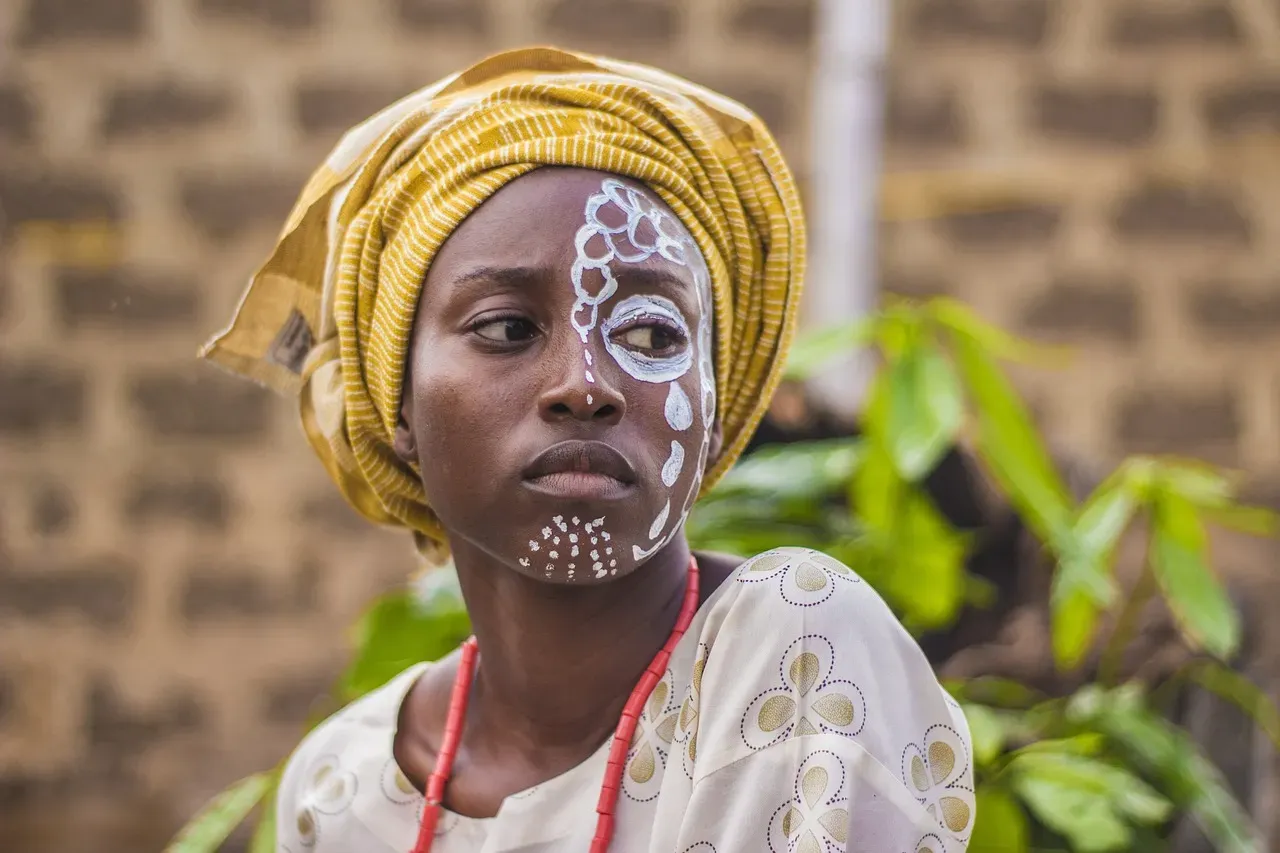 The Ancient Brain That Still Thinks in Tribes (Image Credits: Pixabay)