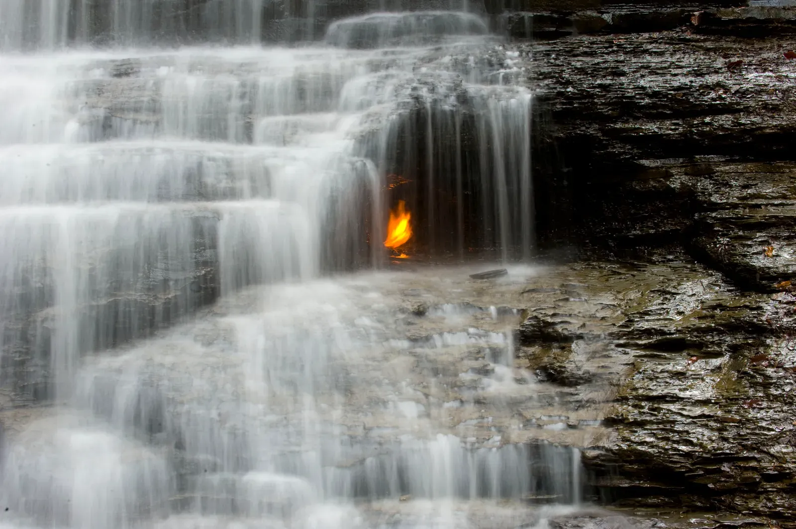 #15 - Eternal Flame Falls, New York (By Mpmajewski, CC BY-SA 3.0)