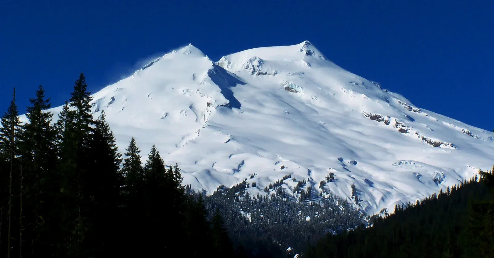 #4 - The Winter of 1998-99: Mount Baker's World Record (By Lhb1239, CC BY-SA 3.0)