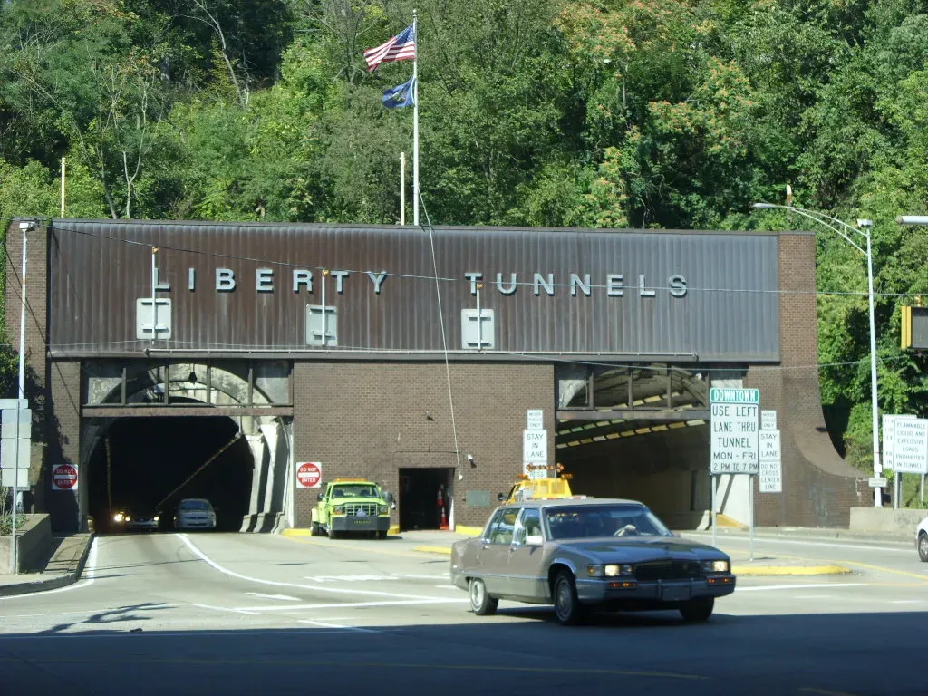 #11 - Liberty Tunnels, Pittsburgh, Pennsylvania (1924) (Liberty Tunnel - Pittsburgh, Pennsylvania, CC BY-SA 2.0)