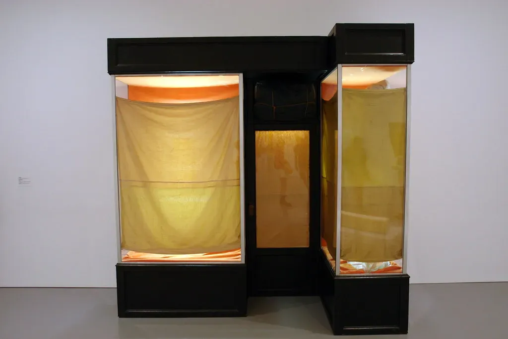 #1 - The Art Crates Designed to Stay Sealed Forever (peromaneste, Flickr, CC BY 2.0)