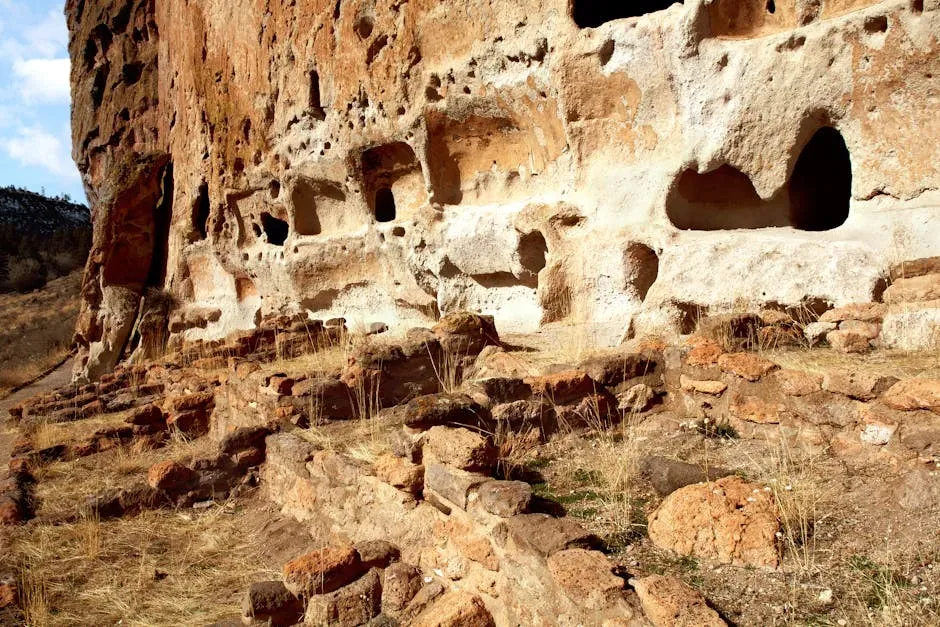 Gila Cliff Dwellings National Monument, New Mexico (Image Credits: Pexels)