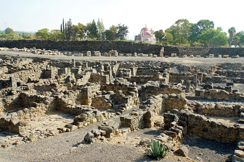 Homes and Villages: How Space Reveals Family and Social Ties (dgjarvis10@gmail.com, Flickr, CC BY-SA 2.0)