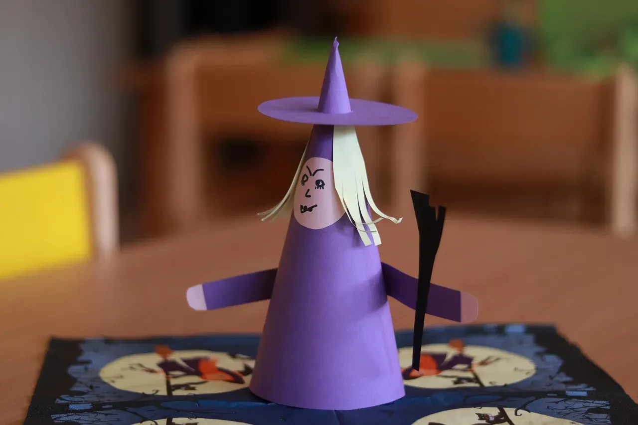 Purple: The Creative Visionary Who Defies Convention (Image Credits: Pixabay)