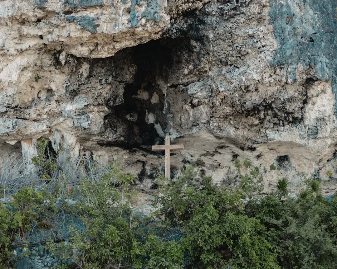 #13 - Priest Holes Built to Hide Fugitives Alive (Image Credits: Unsplash)