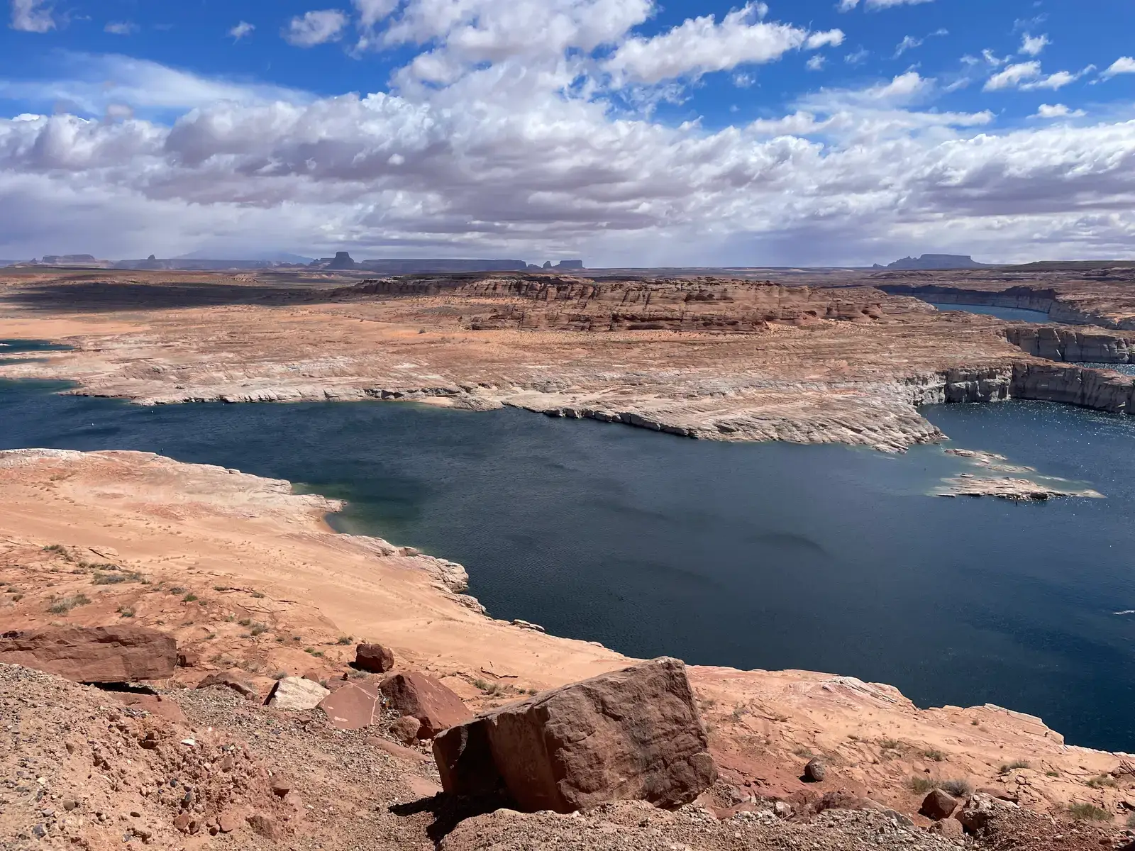 Glen Canyon National Recreation Area, Utah and Arizona - Where Dinosaur Tracks Seem to Defy Gravity (By Vulturesong, CC0)