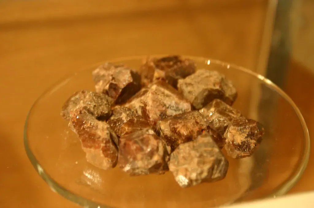 The Radioactive Clock Ticking Inside the Rock Around Them (Image Credits: Flickr)