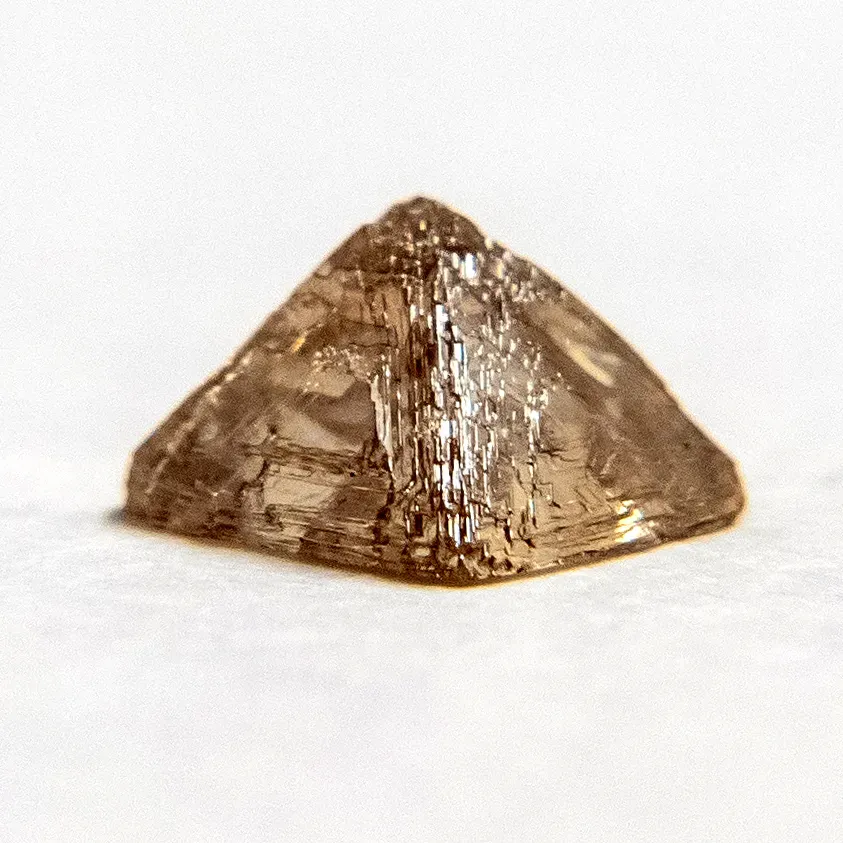 Deep in the Mantle, Diamonds Are Surprisingly Ordinary (By W.carter, CC BY-SA 4.0)