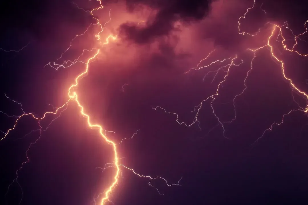 #10 - The Longest Lightning Bolt Ever Tracked (Image Credits: Unsplash)