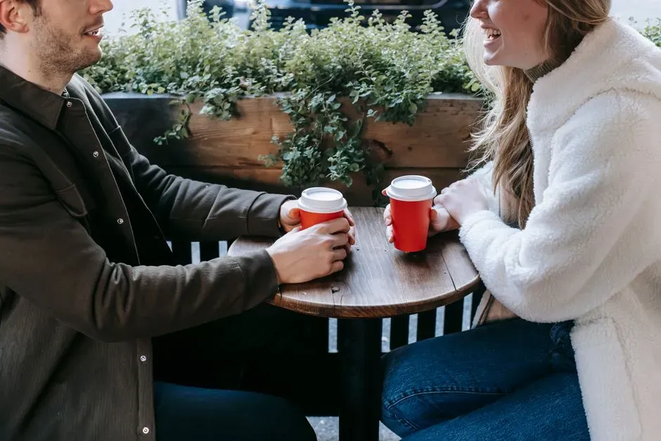 The Echo In Modern Life: How Old Instincts Shape New Friendships (Image Credits: Pexels)
