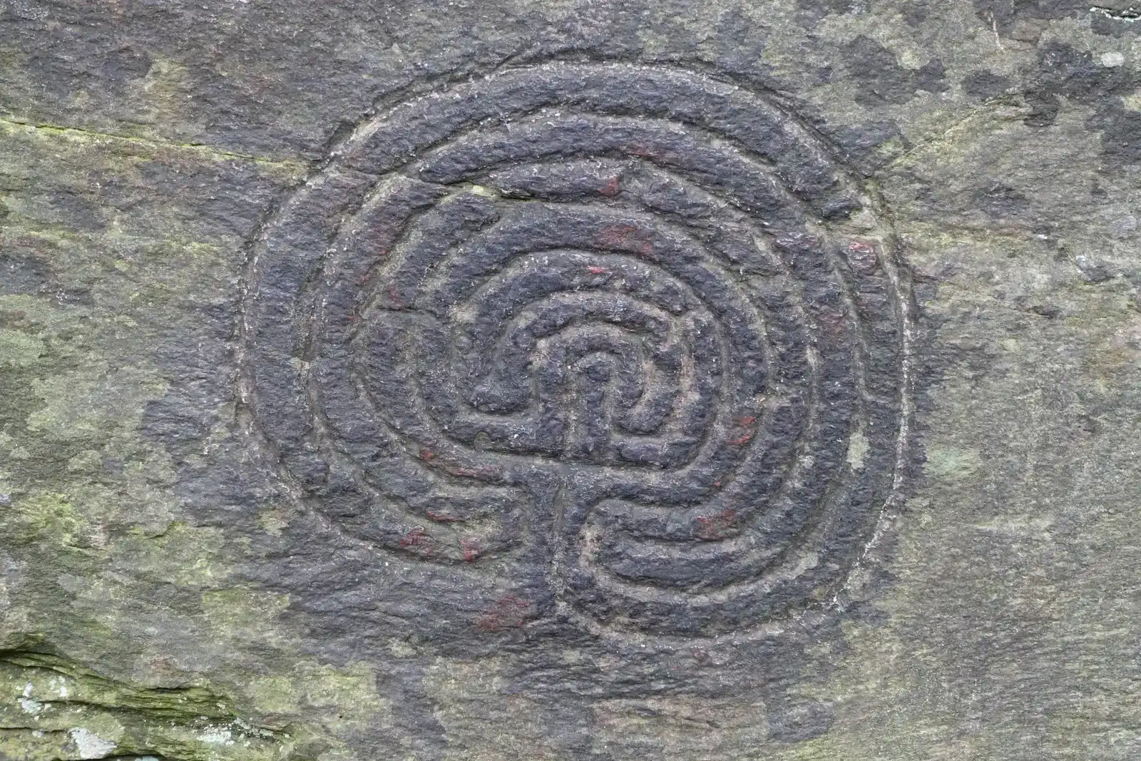 The Labyrinth: Walking the Path to Your Center (Image Credits: Wikimedia)