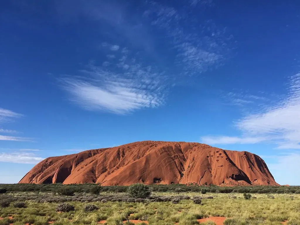 Uluru, Australia - The Iceberg of the Desert (bigyahu, Flickr, CC BY 2.0)