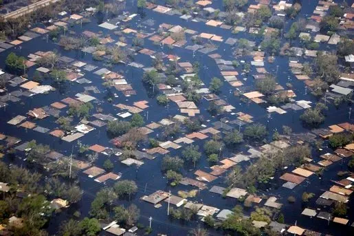 #11 - Hurricane Katrina and the Flood Maps That Had to Be Redrawn (2005) (Public domain)